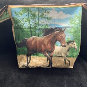 Meadow Run Pouch, Large